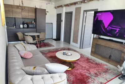 Apartament cu 3 camere, mobilat în Mamaia-Sat