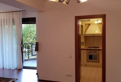 Apartament cu 3 camere semidecomandat în Ștefan cel Mare - 1