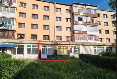 Spațiu comercial, de 120 mp, în Central - 3