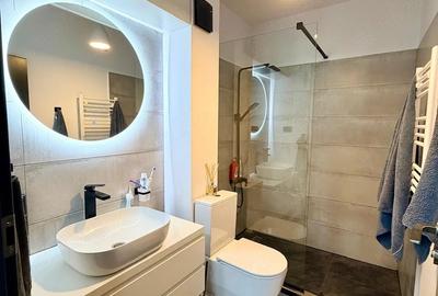 Apartament cu 2 camere decomandat în Titan