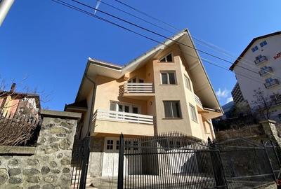 Casă cu 4 camere în Băile Herculane