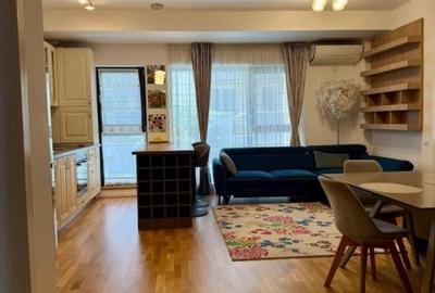 Apartament cu 3 camere decomandat în P-ța Unirii