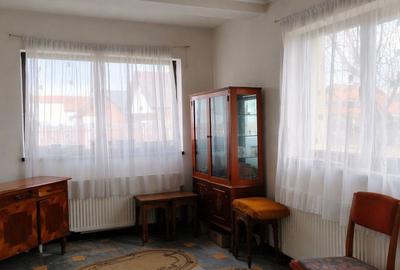 Casă cu 4 camere în Sânpetru - 5