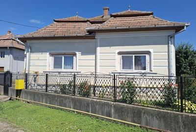 Casă cu 3 camere în Sâncrai - 8