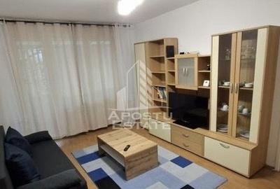 Apartament cu 3 camere semidecomandat, mobilat în Medicină