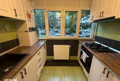 Apartament cu 4 camere decomandat în Rahova