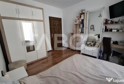 Apartament cu 3 camere decomandat în Turnișor