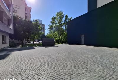 Apartament cu 4 camere în Centrul Civic