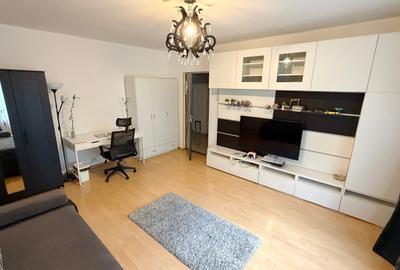 Apartament cu 3 camere decomandat în Vitan Mall