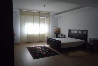 Casă cu 6 camere cu Teren 890 Mp în Voluntari - 6