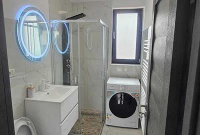 Casă cu 2 camere cu Teren 500 Mp în Central