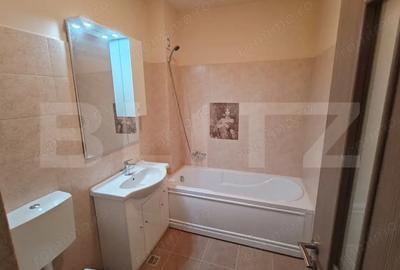 Apartament cu 3 camere semidecomandat, mobilat în Florești - 1