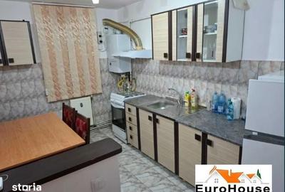 Apartament cu 3 camere în Central - 3