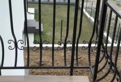 Casă cu 5 camere cu Teren 420 Mp în Bradu - 5