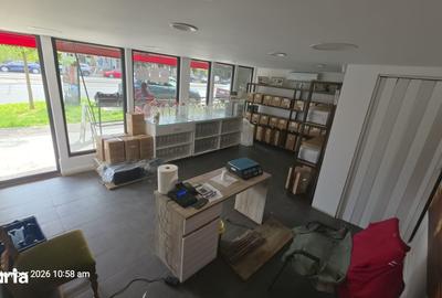 Spațiu comercial, de 24 mp, în Micro 39