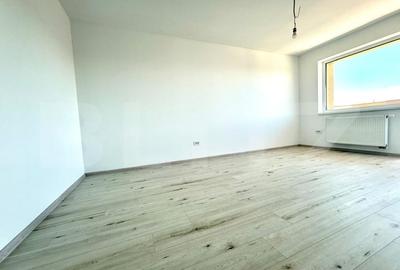 Apartament cu 2 camere decomandat în Tractorul - 3