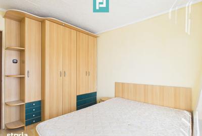 Apartament cu 3 camere decomandat în Nufărul