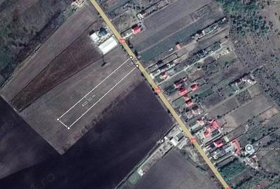 Teren de 7800 mp, în Central