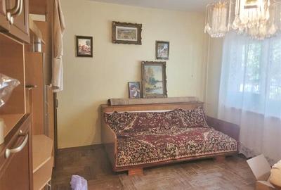 Apartament cu 2 camere decomandat în 9 Mai - 2