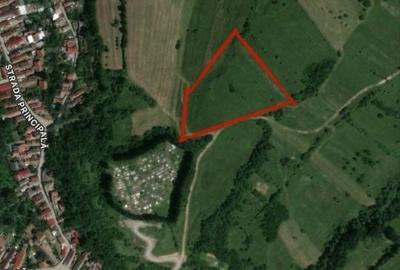 Teren de 3600 mp, în Tărlungeni