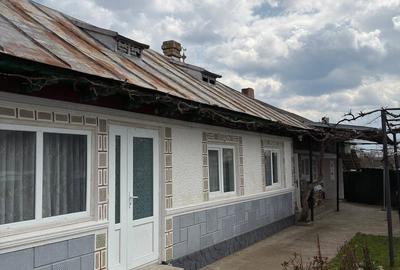 Casă cu 4 camere cu Teren 1000 Mp în Bodești - 4