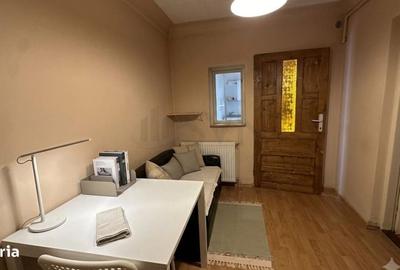Casă cu 4 camere în Bucureștii Noi