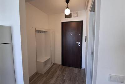 Apartament cu 2 camere semidecomandat, mobilat în Tractorul - 24