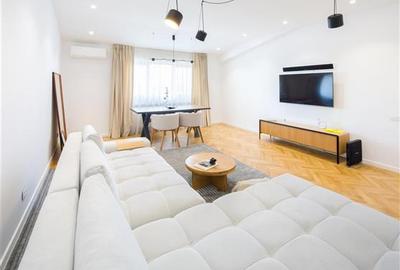 Apartament cu 4 camere decomandat, mobilat în Bucureștii Noi