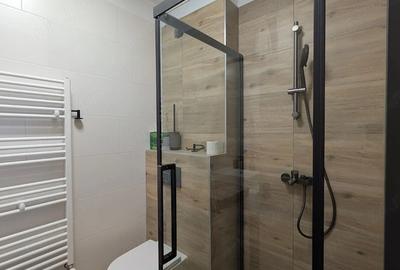 Apartament cu 4 camere semidecomandat în Central - 3
