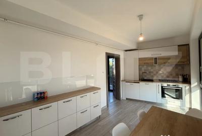 Apartament cu 3 camere decomandat în Siloz