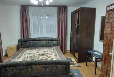 Casă cu 8 camere cu Teren 800 Mp în Central - 1