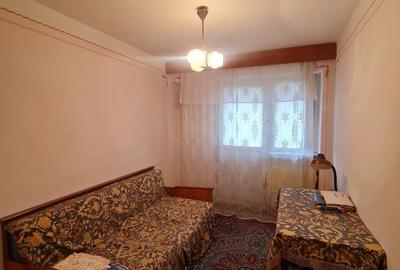 Apartament cu 3 camere decomandat în Țiglina 1 - 3
