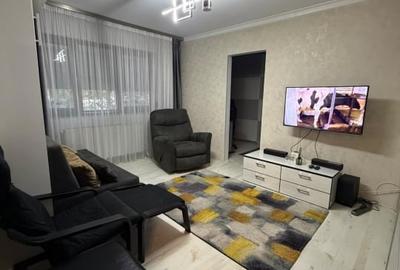 Apartament cu 2 camere nedecomandat, mobilat în Malu Roșu