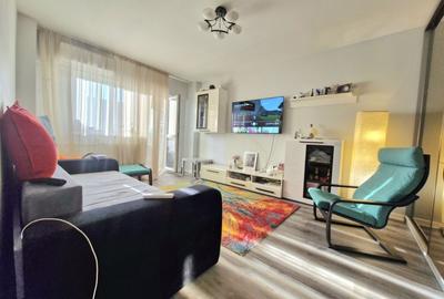 Apartament cu 3 camere decomandat în Drumul Taberei