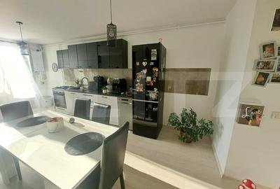 Apartament cu 6 camere semidecomandat în Tractorul - 4