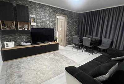 Apartament cu 2 camere semidecomandat în Valenta