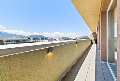 Apartament cu 4 camere decomandat, mobilat în Tractorul - 47