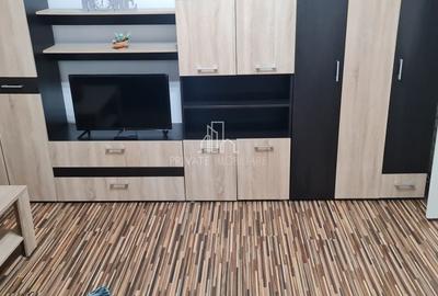 Apartament cu 2 camere decomandat în Cornișa - 1