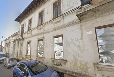 Casă individuală cu 20 camere cu Canalizare în Unirii