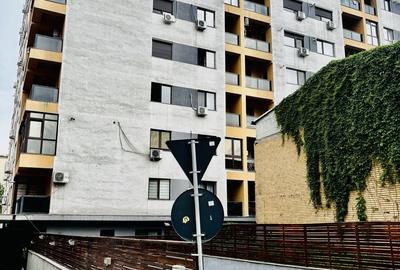 Garsonieră în Decebal