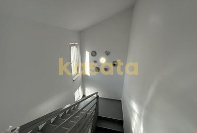 Casă individuală cu 3 camere cu Canalizare în Nord-Est - 11