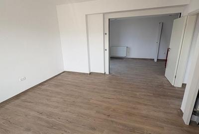 Apartament cu 3 camere decomandat în Avantgarden