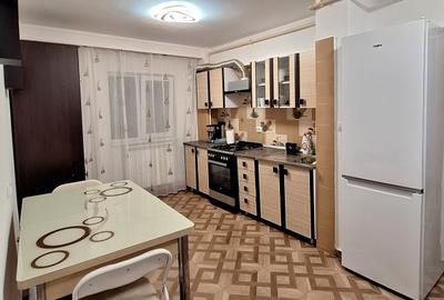 Apartament cu 2 camere decomandat în Cetate