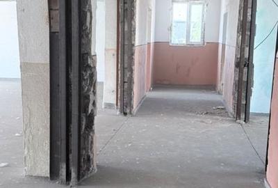 Apartament cu 4 camere în Central - 8