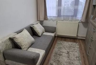 Garsonieră decomandată în Decebal