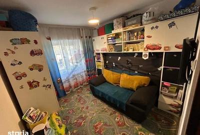 Apartament cu 3 camere decomandat în Păcurari
