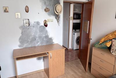 Apartament cu 2 camere decomandat, mobilat în 13 Septembrie - 4