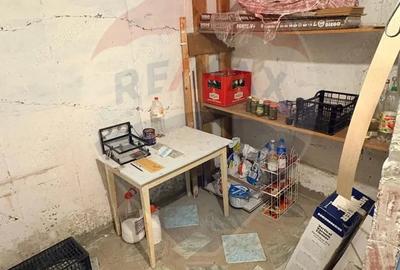 Apartament cu 3 camere decomandat în Sud
