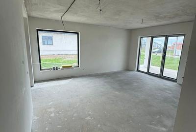 Casă cu 3 camere cu Teren 500 Mp în Recea - 7