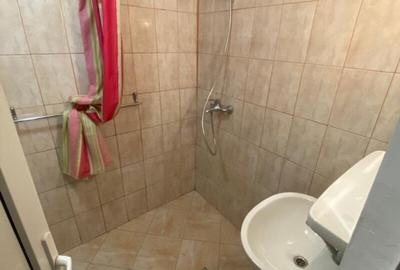 Garsonieră semidecomandată în Romană - 4